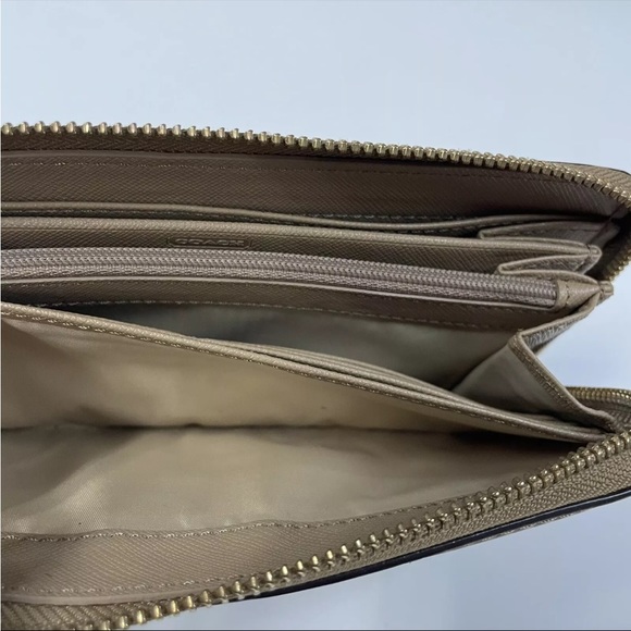 Coach Womens Wallet Zip Around Accordion Solid Beige Leather #0943 - Picture 5 of 15